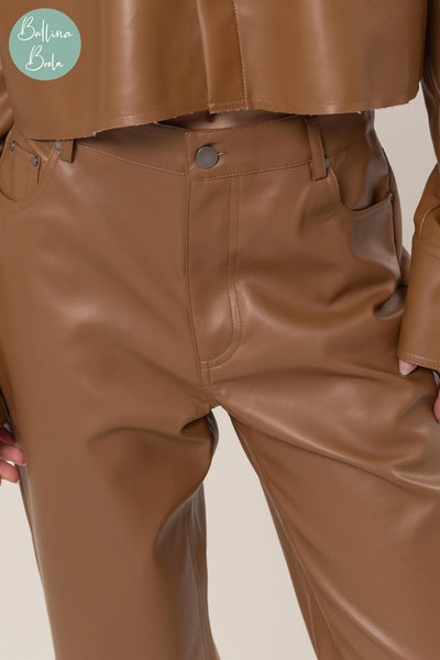 Pantalon caramel de cuerina