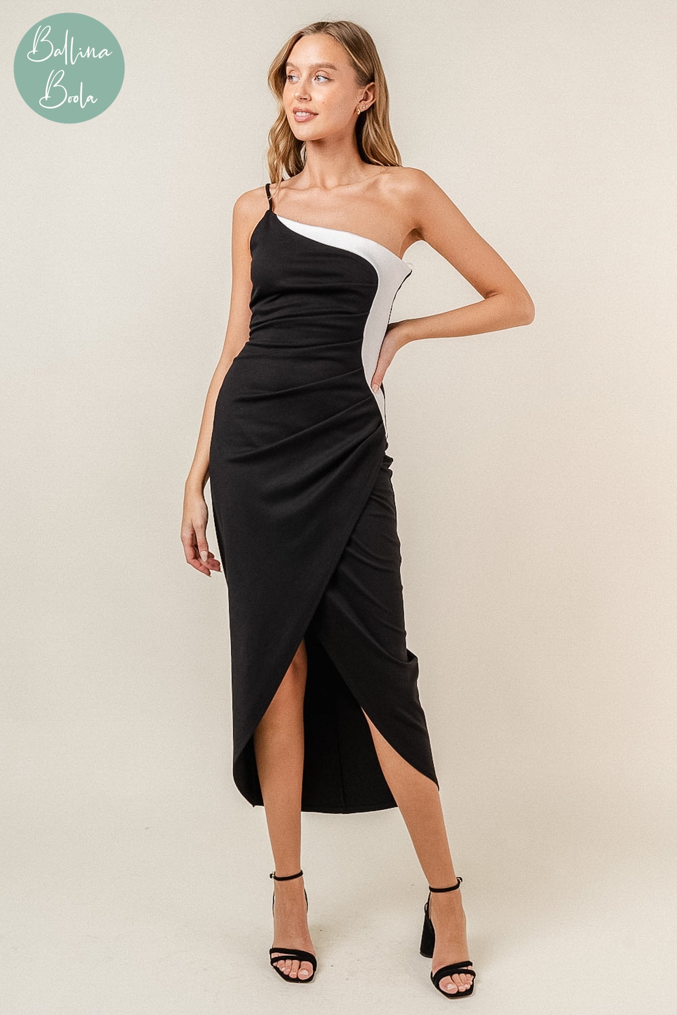 Vestido midi negro con blanco