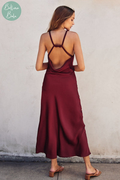 Vestido vino midi