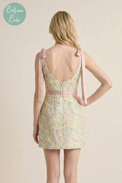Vestido corto de flores