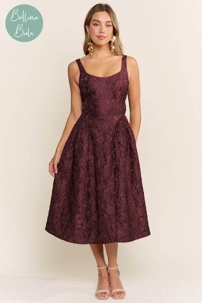 Vestido vino midi con textura